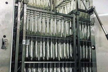 Комитет выдал разрешение на ввод в эксплуатацию здания завода мясных деликатесов в Синявино.